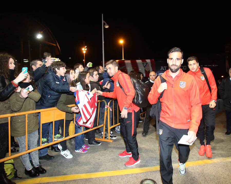 Llegada del Atlético de Madrid a Gijón