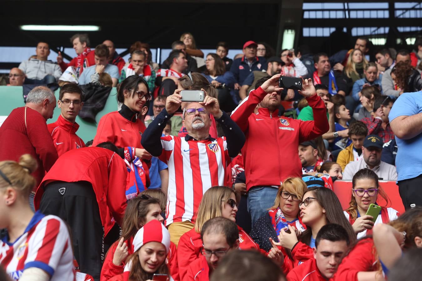 ¿Estuviste en el Sporting 2-1 Atlético? ¡Búscate! (1)