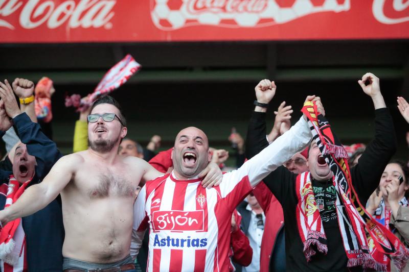 ¿Estuviste en el Sporting-Villarreal? Búscate (1)