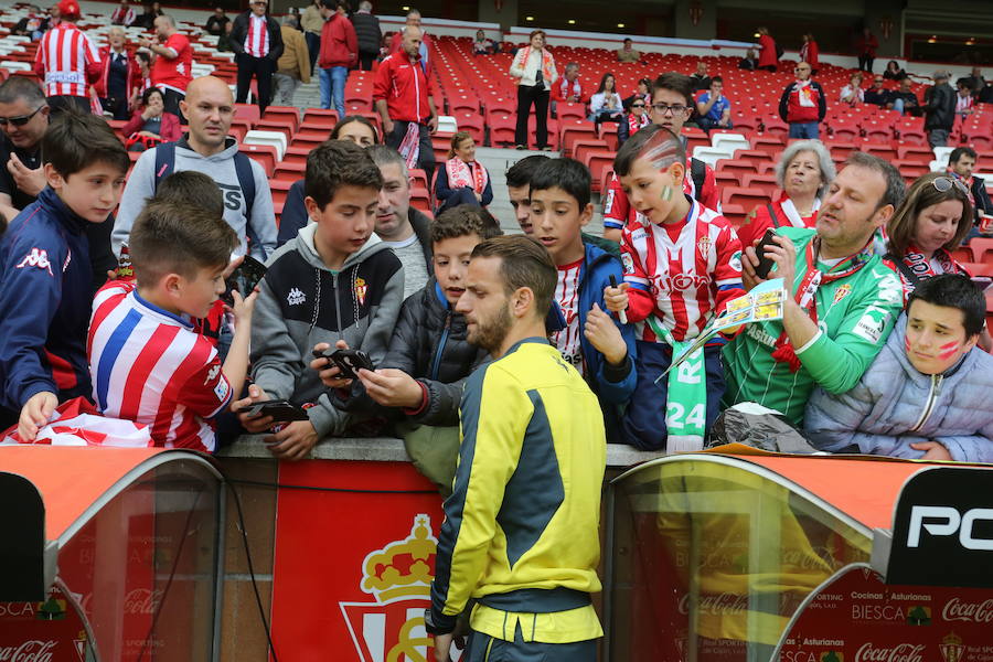 ¿Estuviste en el Sporting-Villarreal? Búscate (2)