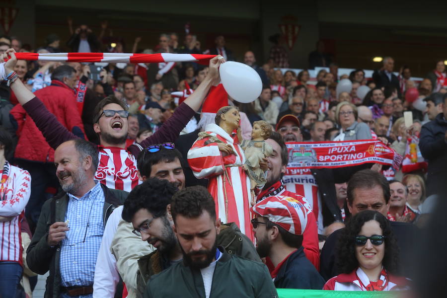 ¿Estuviste en el Sporting-Villarreal? Búscate (3)