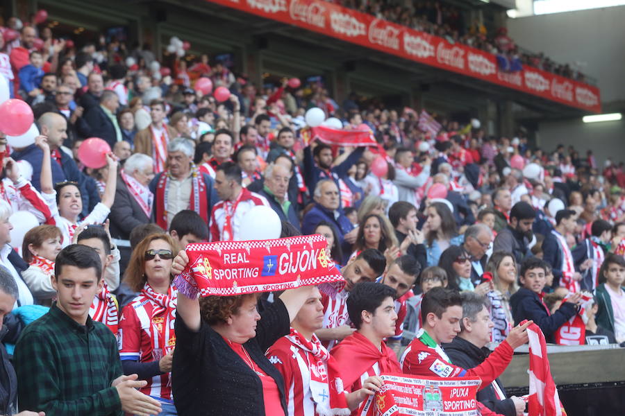 ¿Estuviste en el Sporting-Villarreal? Búscate (3)