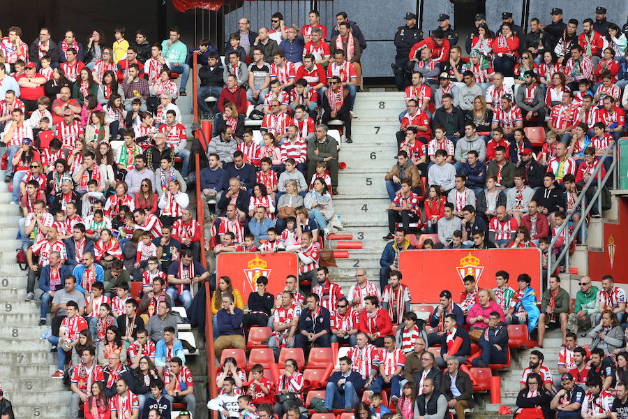 ¿Estuviste en el Sporting-Villarreal? Búscate (4)