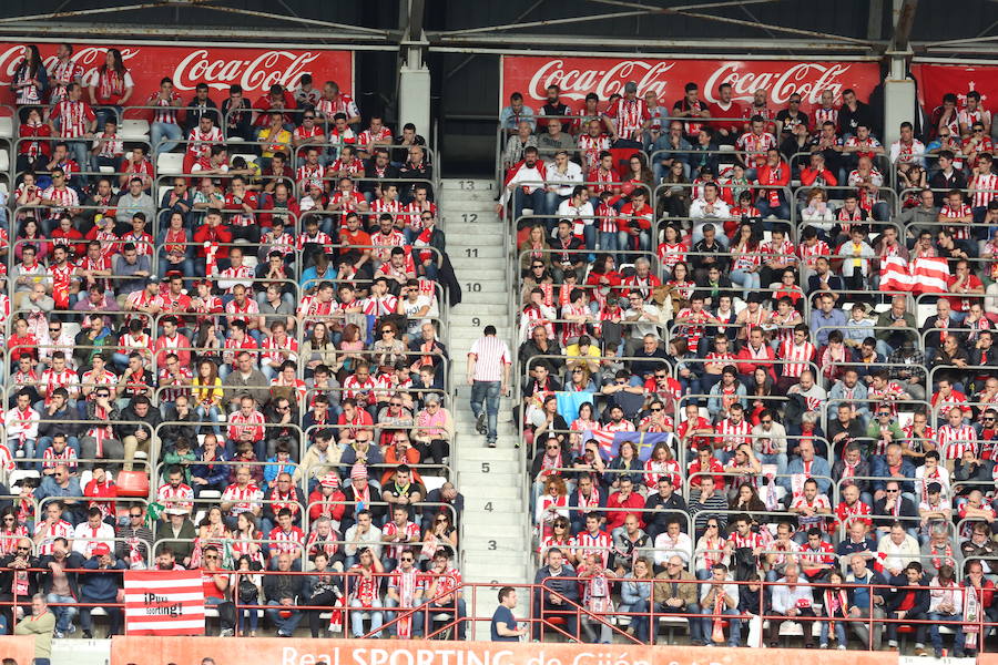 ¿Estuviste en el Sporting-Villarreal? Búscate (4)