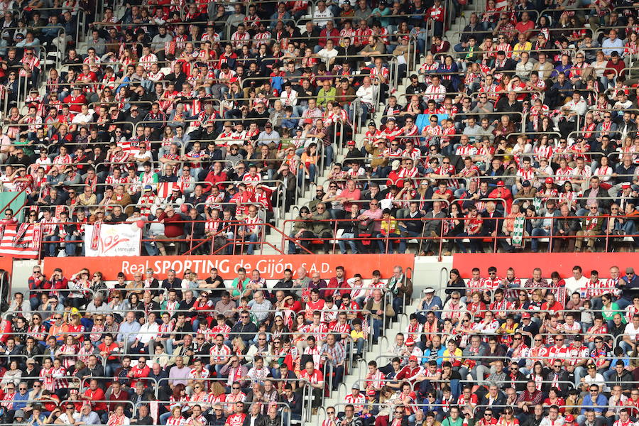 ¿Estuviste en el Sporting-Villarreal? Búscate (4)