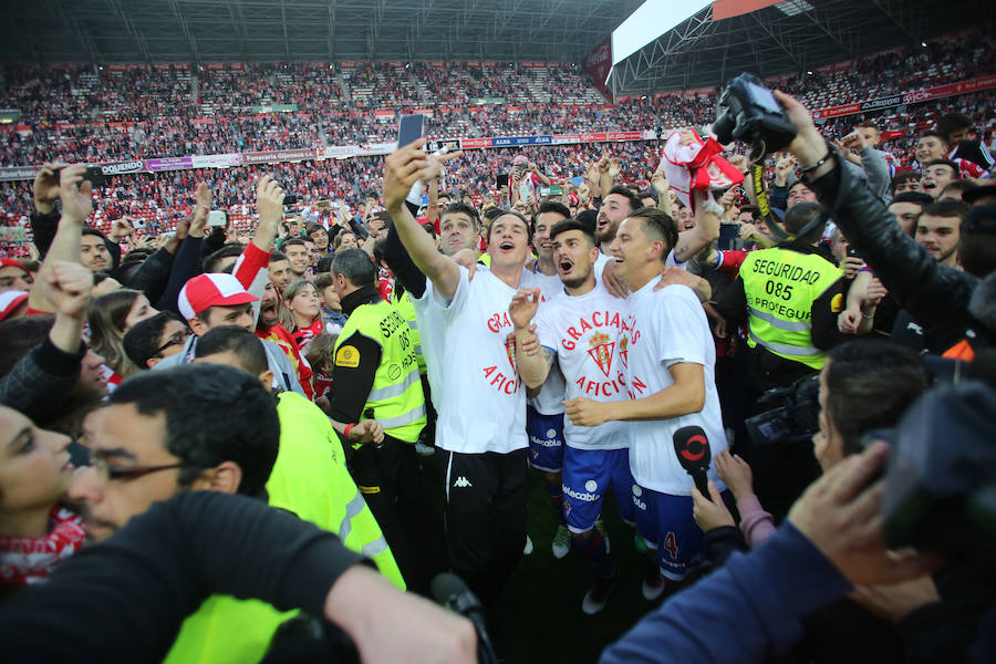 ¿Estuviste en el Sporting-Villarreal? Búscate (6)