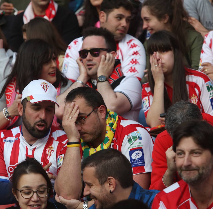 ¿Estuviste en el Sporting-Villarreal? Búscate (6)