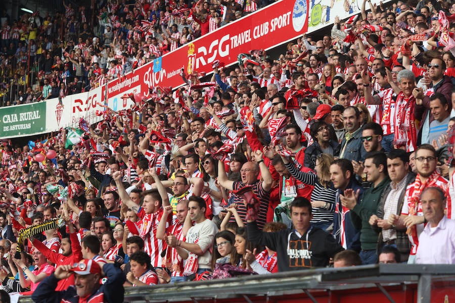 ¿Estuviste en el Sporting-Villarreal? Búscate (6)