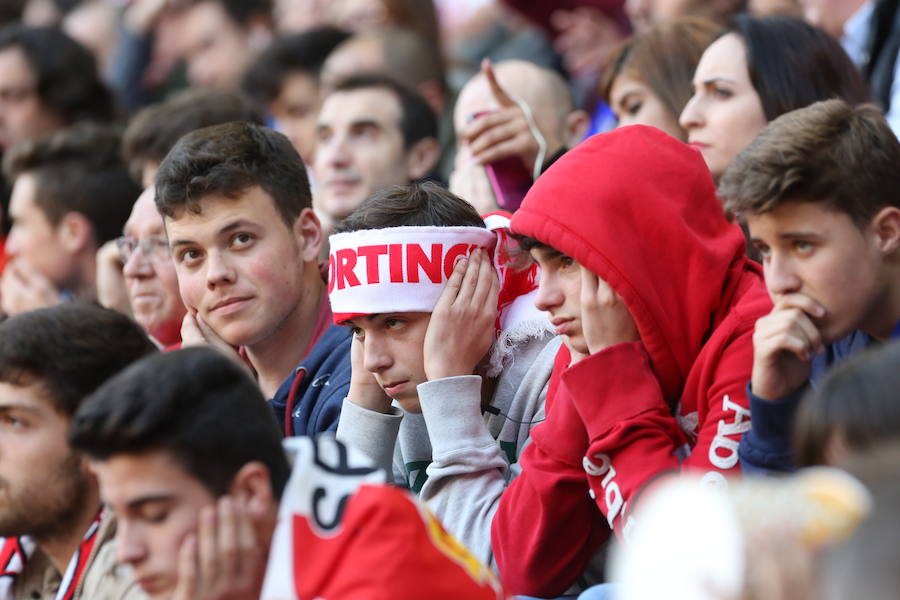 ¿Estuviste en el Sporting-Villarreal? Búscate (7)