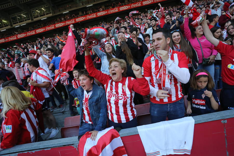 ¿Estuviste en el Sporting-Villarreal? Búscate (7)