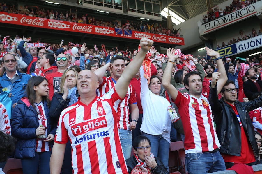 ¿Estuviste en el Sporting-Villarreal? Búscate (7)