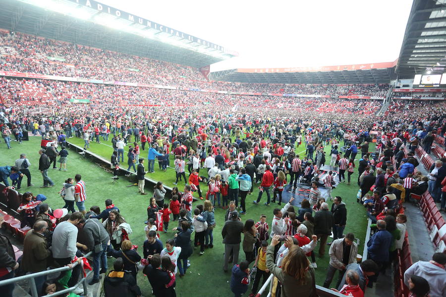 ¿Estuviste en el Sporting-Villarreal? Búscate (9)