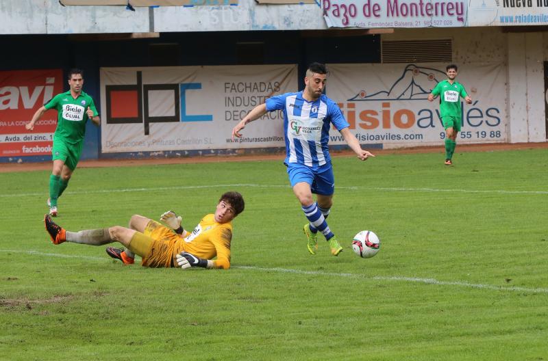 Las mejores imágenes del Real Avilés-Lagun Onak