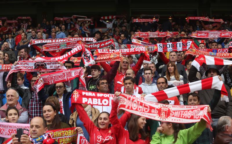 ¿Estuviste en el Sporting - Sevilla? ¡Búscate! (1)