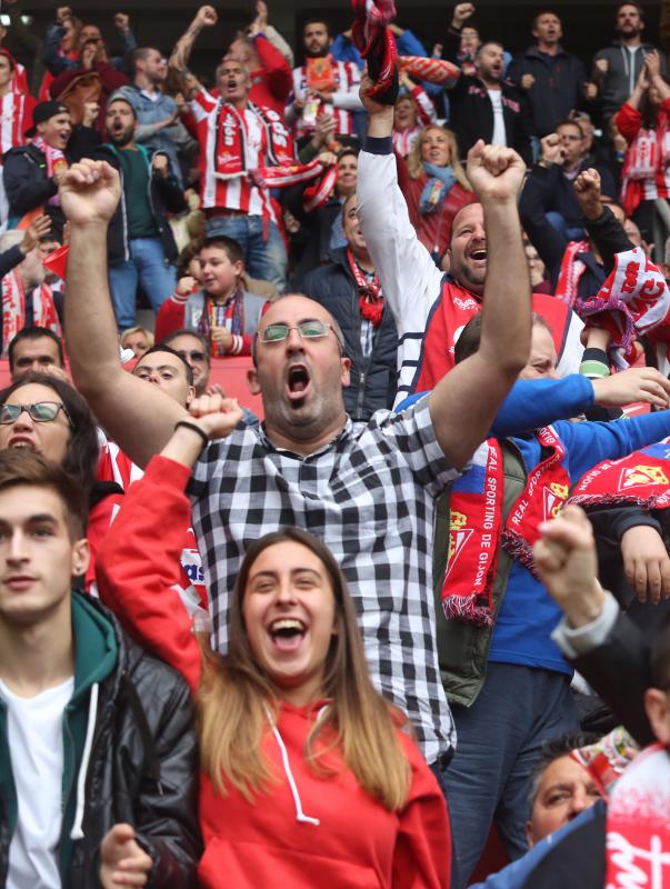 ¿Estuviste en el Sporting - Sevilla? ¡Búscate! (1)