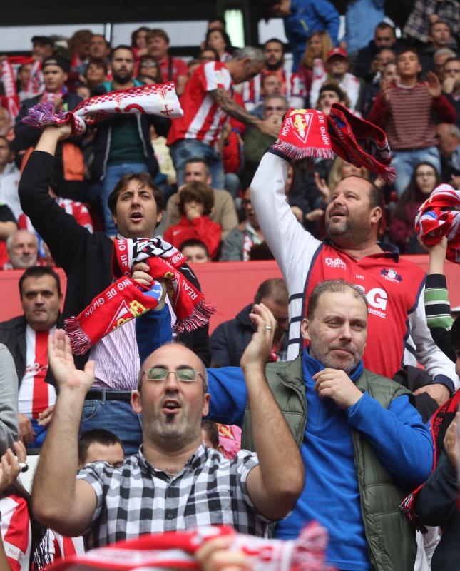 ¿Estuviste en el Sporting - Sevilla? ¡Búscate! (1)