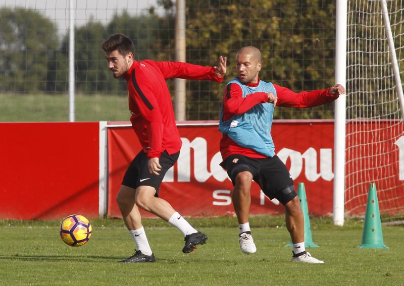 El Sporting se prepara para el partido en La Rosaleda