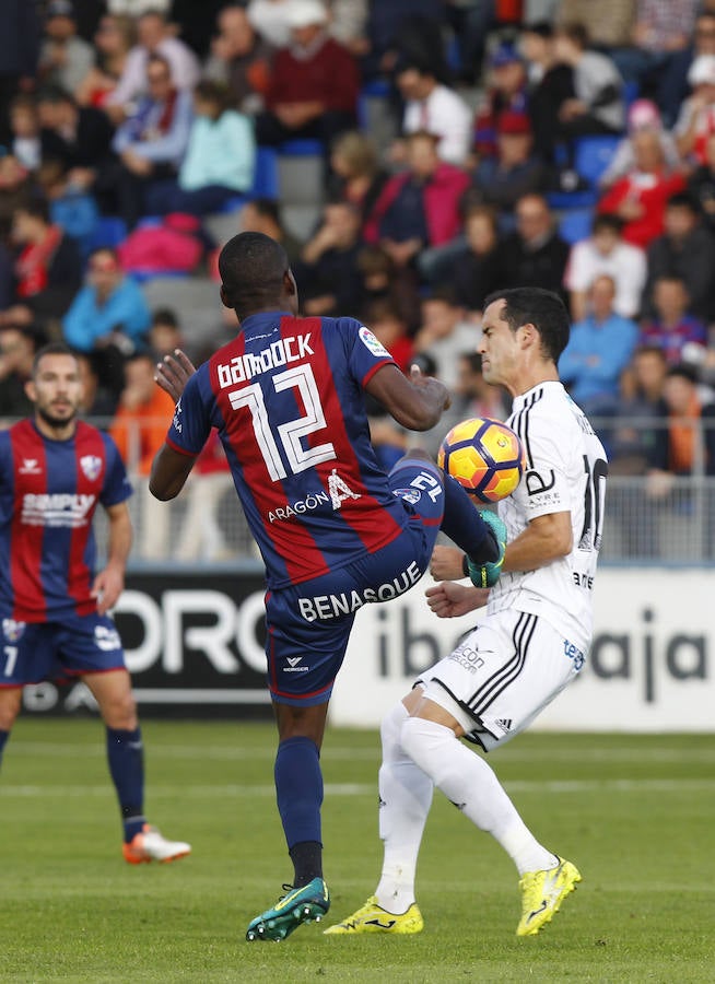 El Huesca - Real Oviedo, en imágenes