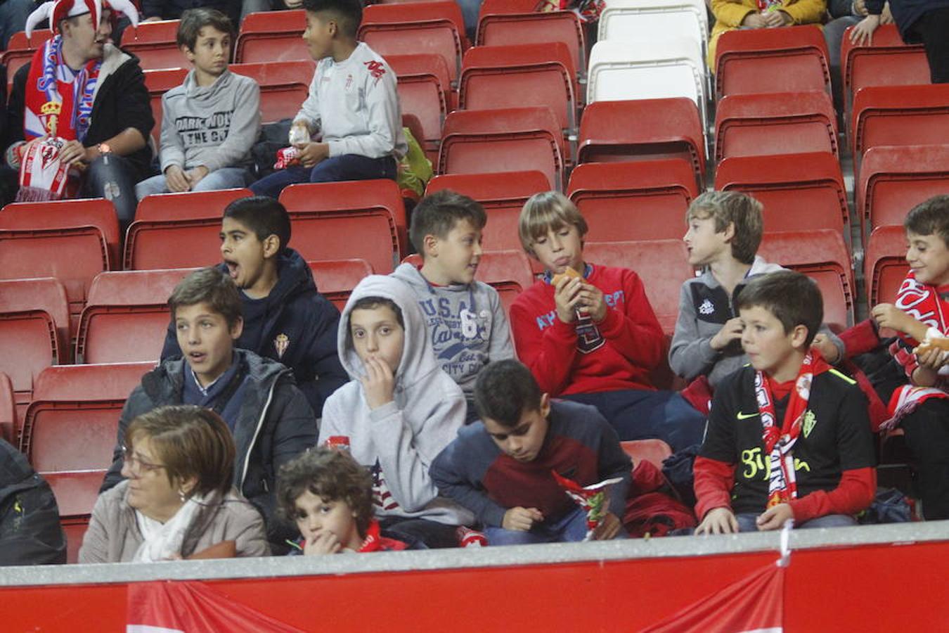 ¿Estuviste en el Sporting - Real Sociedad? ¡Búscate! (3)