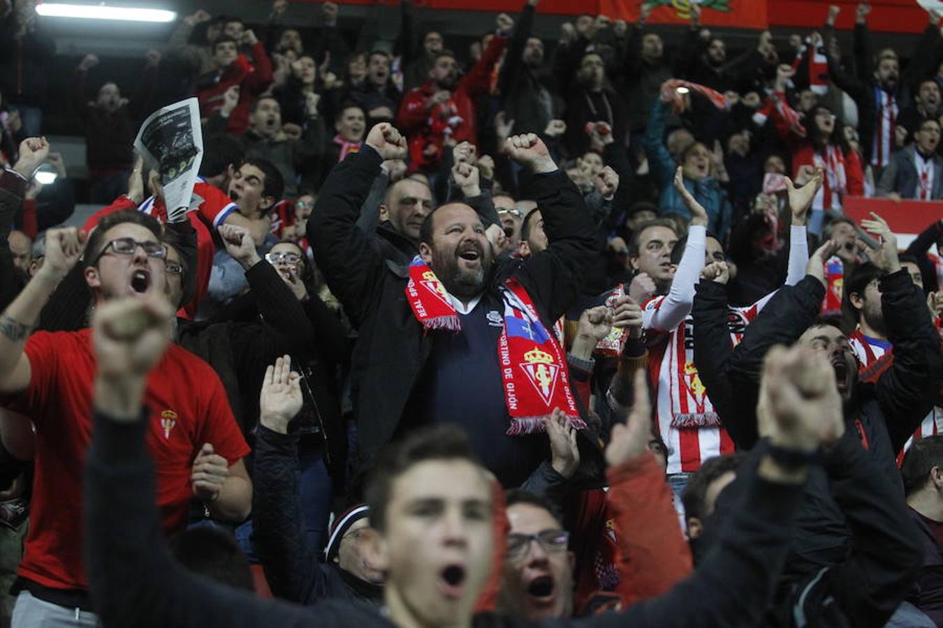 ¿Estuviste en el Sporting - Real Sociedad? ¡Búscate! (3)