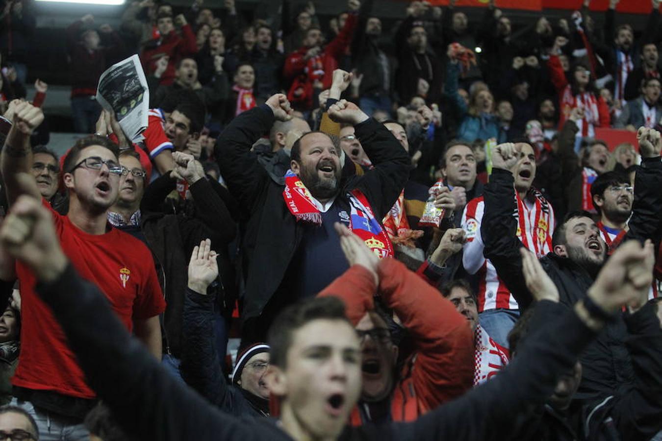 ¿Estuviste en el Sporting - Real Sociedad? ¡Búscate! (3)