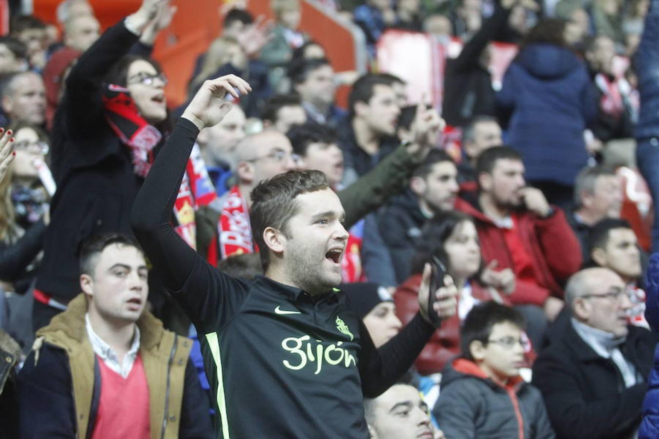 ¿Estuviste en el Sporting - Real Sociedad? ¡Búscate! (3)