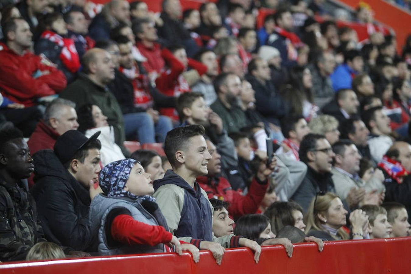 ¿Estuviste en el Sporting - Real Sociedad? ¡Búscate! (3)