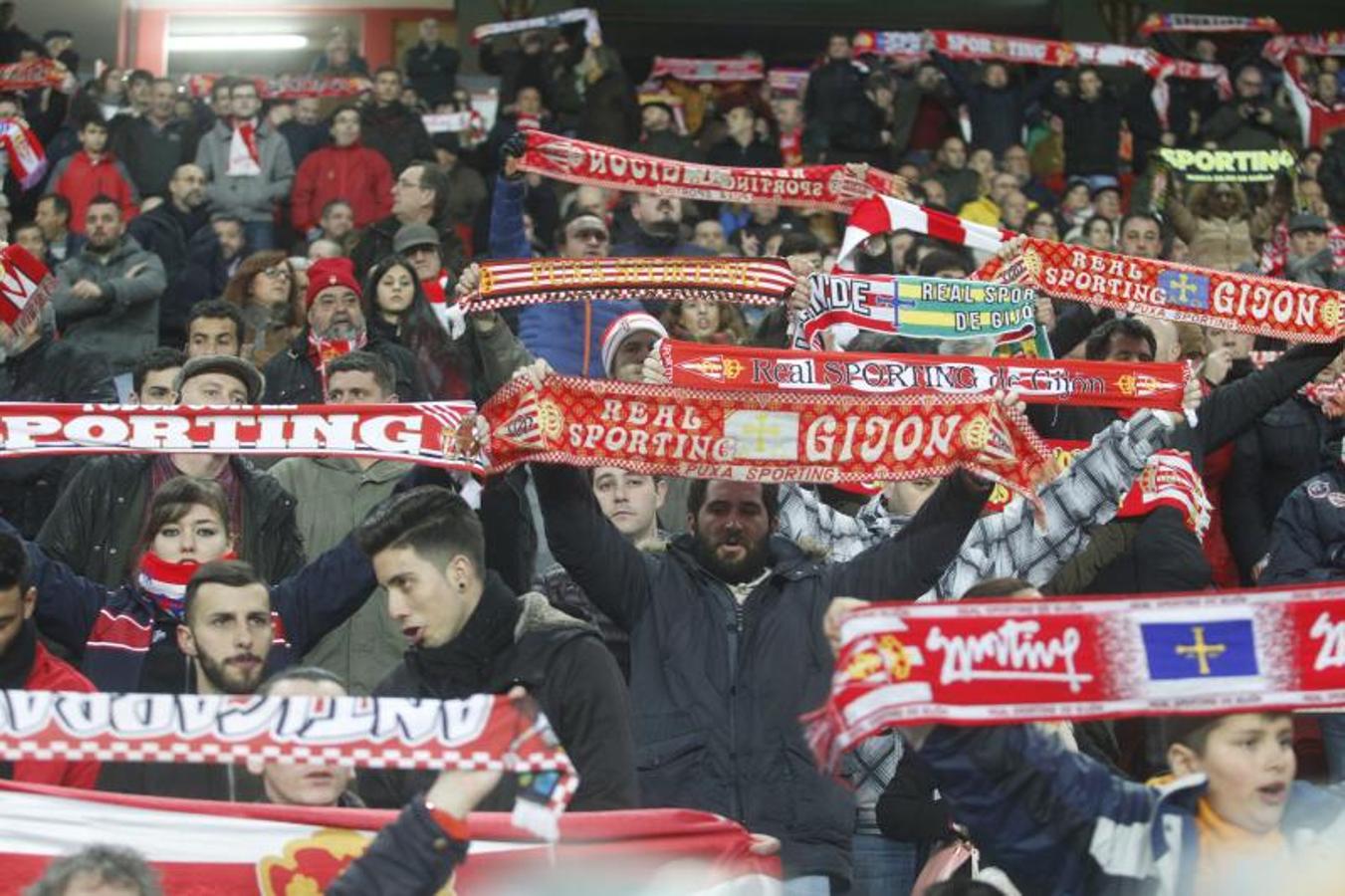 ¿Estuviste en el Sporting - Eibar? ¡Búscate en la Mareona! (2)