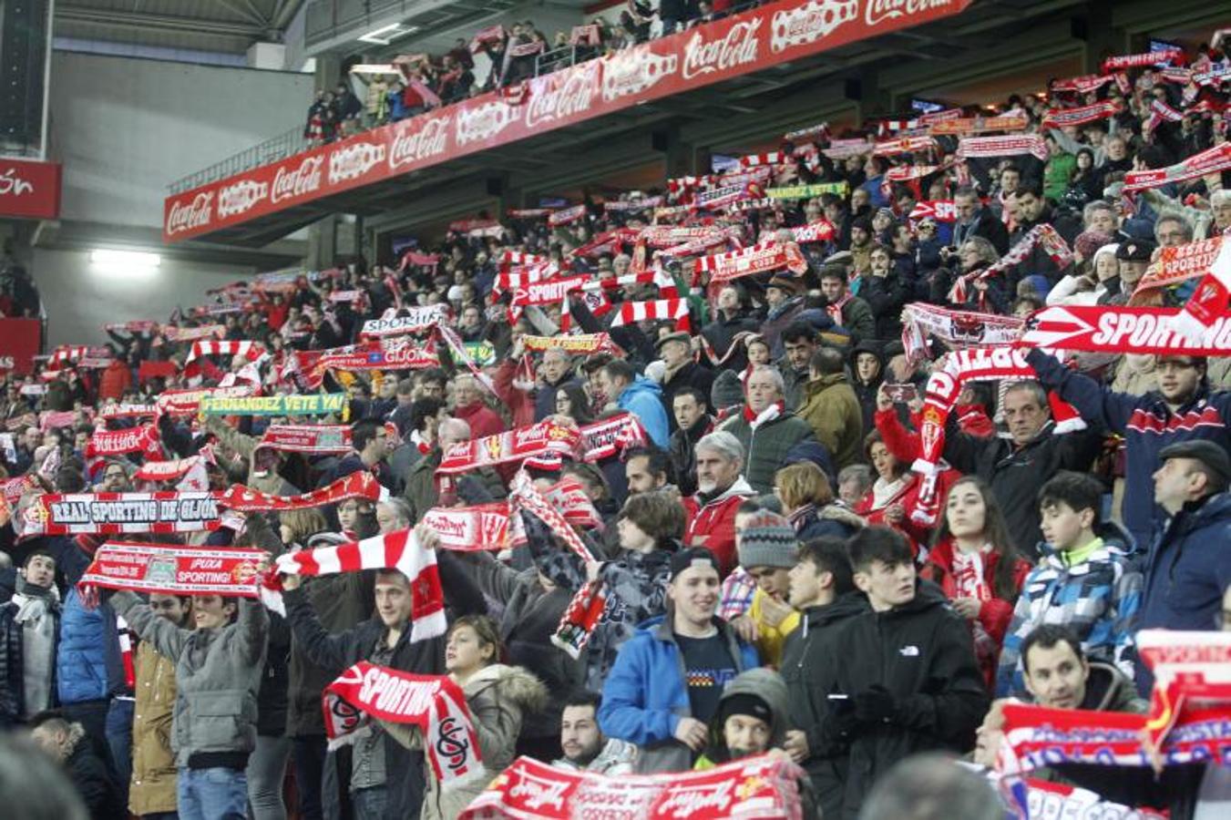 ¿Estuviste en el Sporting - Eibar? ¡Búscate en la Mareona! (2)