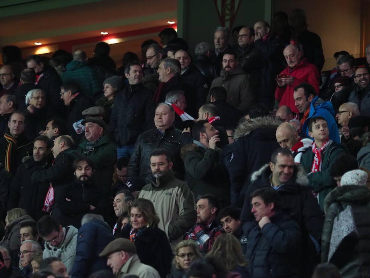 ¿Estuviste en el Sporting - Eibar? ¡Búscate en la Mareona! (2)