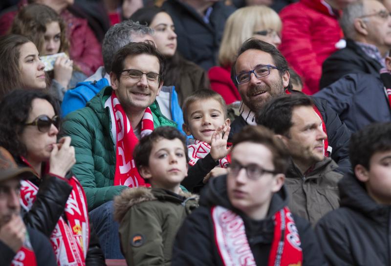 ¿Estuviste en el Sporting-Granada? ¡Búscate! (I)