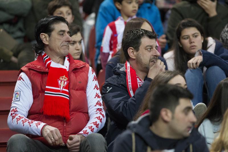 ¿Estuviste en el Sporting-Granada? ¡Búscate! (I)