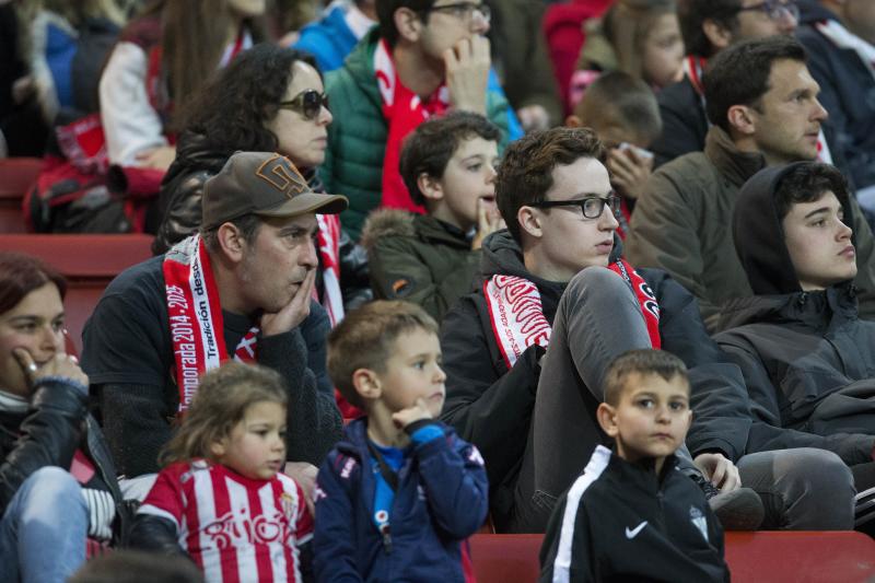 ¿Estuviste en el Sporting-Granada? ¡Búscate! (I)