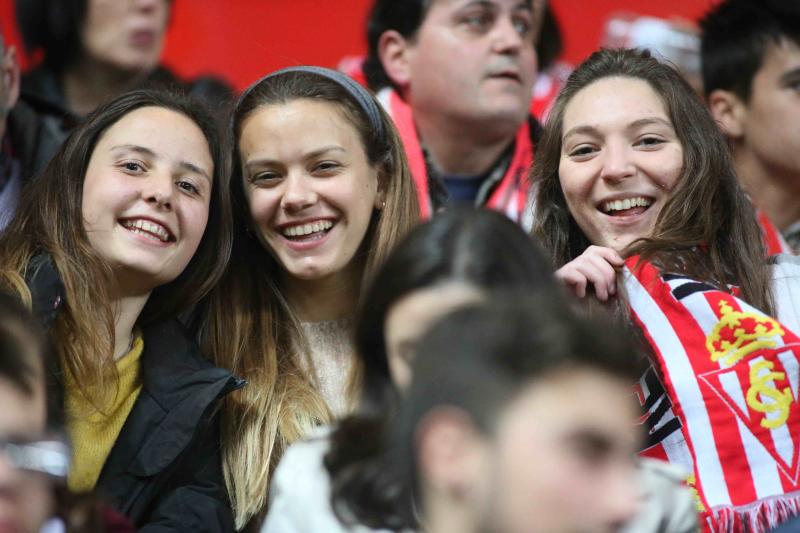 ¿Estuviste en el Sporting - Málaga? ¡Búscate! (2)