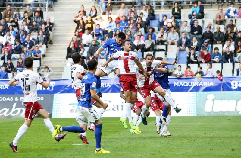 Real Oviedo 1 - 1 Huesca, en imágenes