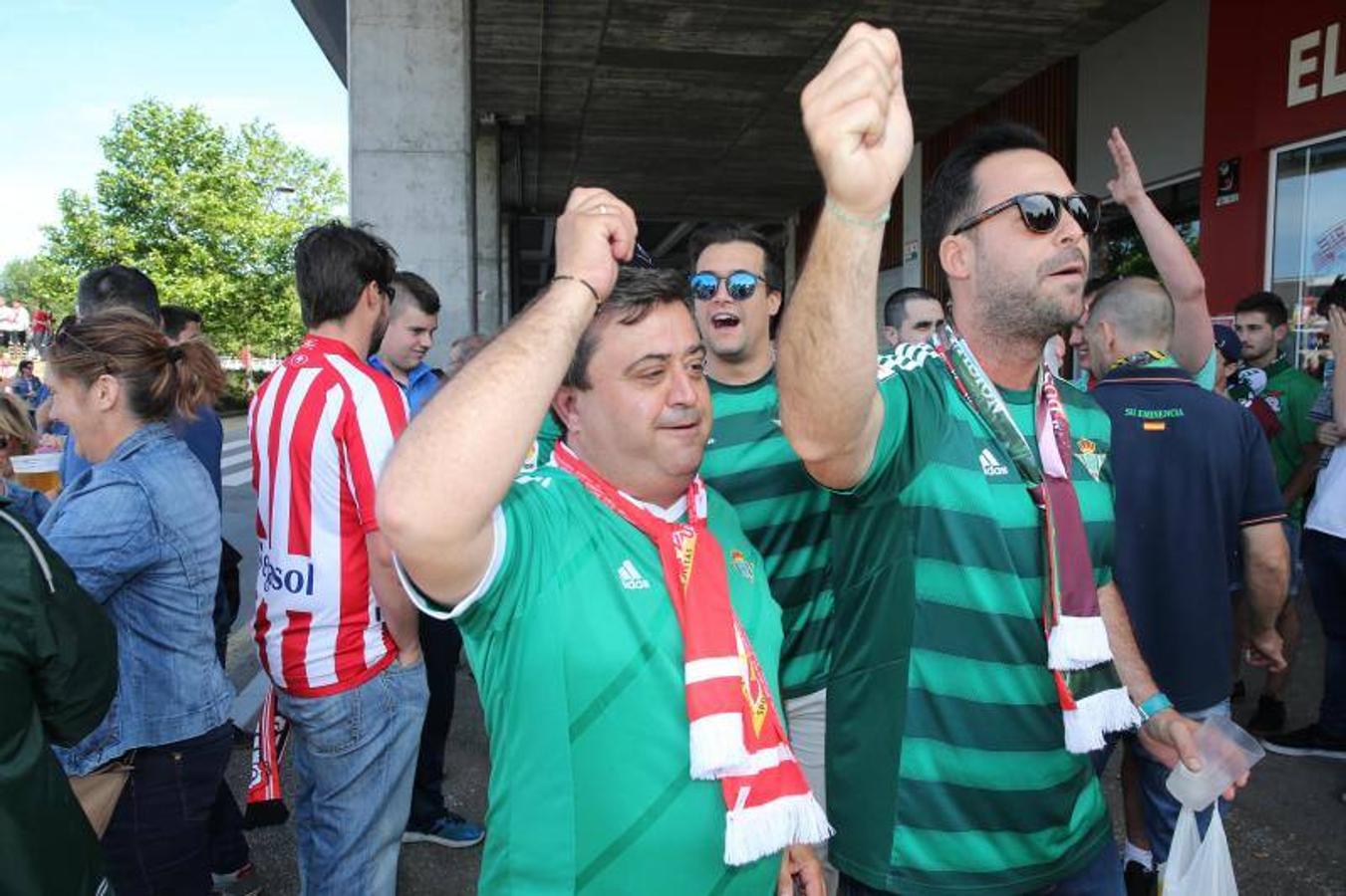 La afición del Sporting se concentra en el último encuentro de Liga del Sproting