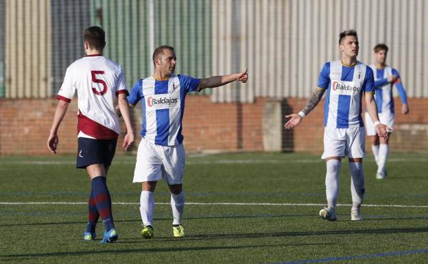 Debacle del Avilés en Santa Cruz (Gijón Industrial 4-1 Real Avilés)