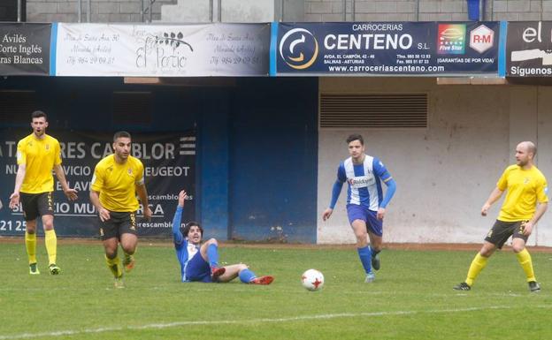 El Real Avilés no sale de pobre con un empate frente al Condal