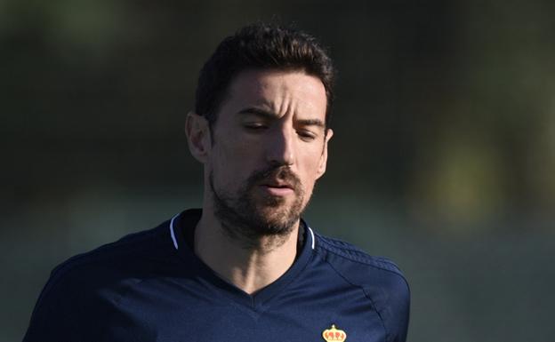 Toché se marcha de Alcorcón con un «problema» en la rodilla izquierda