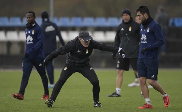 Real Oviedo | Anquela no baja la guardia: «No penséis que habéis ganado el mundial»