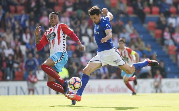 El Anxo Carro se les atraganta al Real Oviedo en Segunda