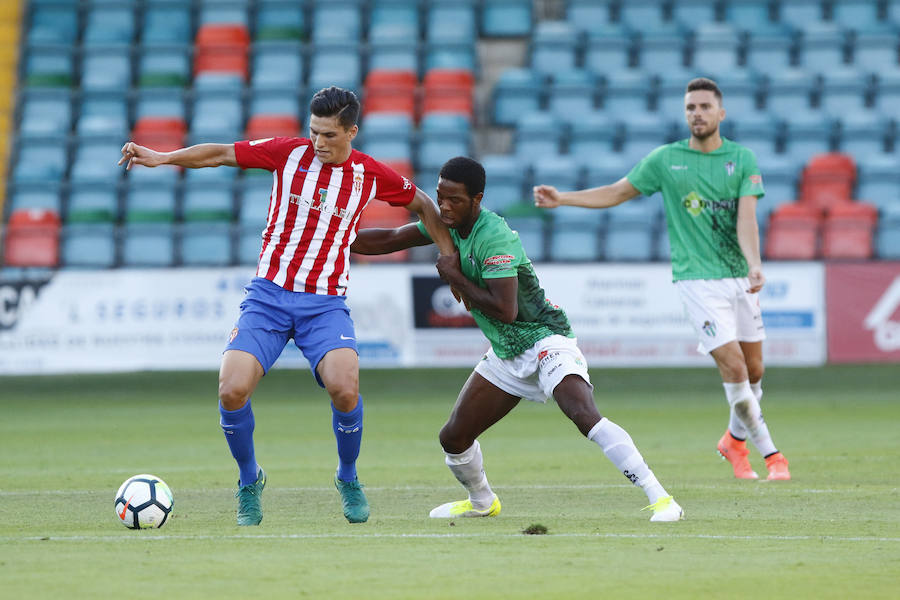 El partido del Sporting - Guijuelo en imágenes
