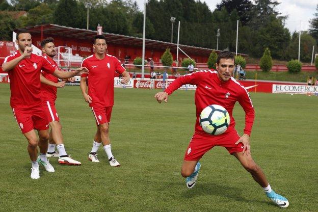 El Sporting se prueba en Ferrol ante el Celta