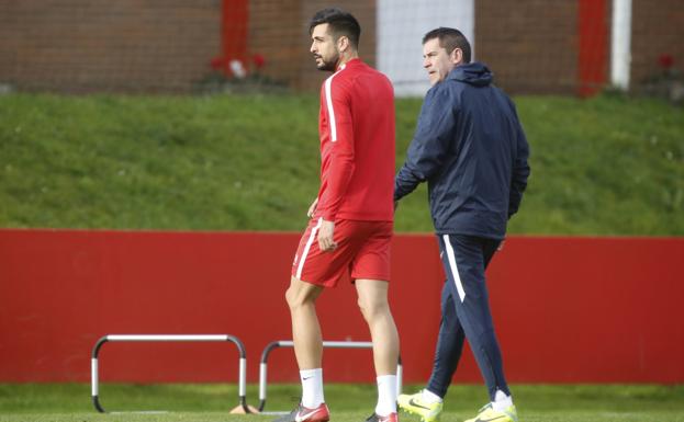 El Sporting, pendiente de Barba y Álex Pérez