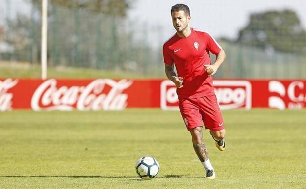 Sporting: Rubén García y Santos se retiran antes de tiempo por molestias musculares
