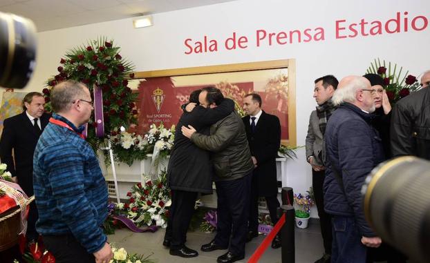 El Molinón se llamará Estadio de El Molinón-Enrique Castro 'Quini'