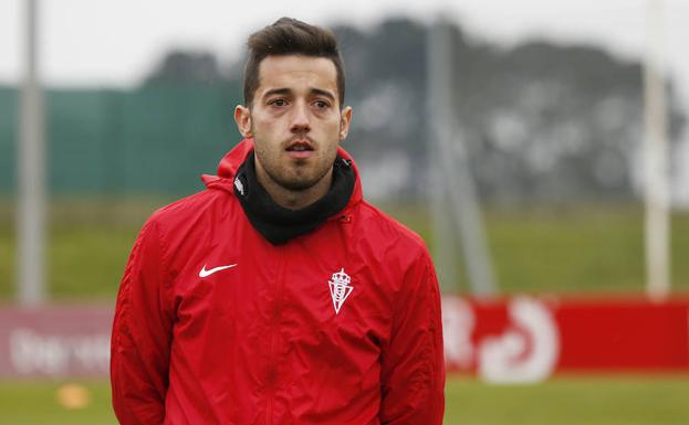 Jony da el susto en el entrenamiento del Sporting