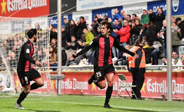 Dejan Lekic: «El Sporting es el primer equipo que va a subir, no tengo ninguna duda»