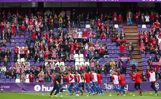 La Romareda coge otro color