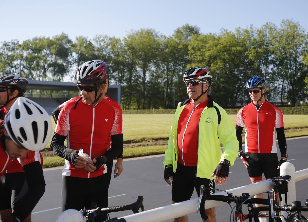 Carlos Sainz se suma al homenaje a Carlos Barredo